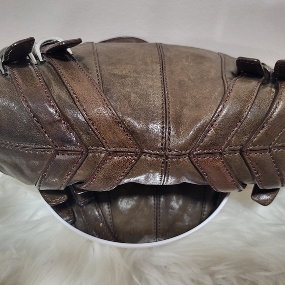 Very good condition used Michael kors Saddle shoulder bag - Picture 9 of 15